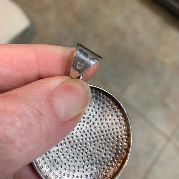 S1123 Retired Silpada sterling silver Pendant - Picture 2 of 2